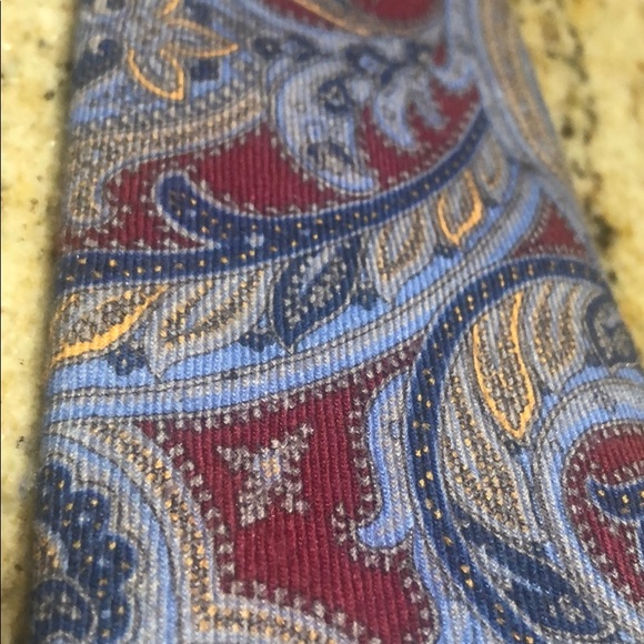 Wool and silk tie from Italy; excellent condition - Picture 3 of 6